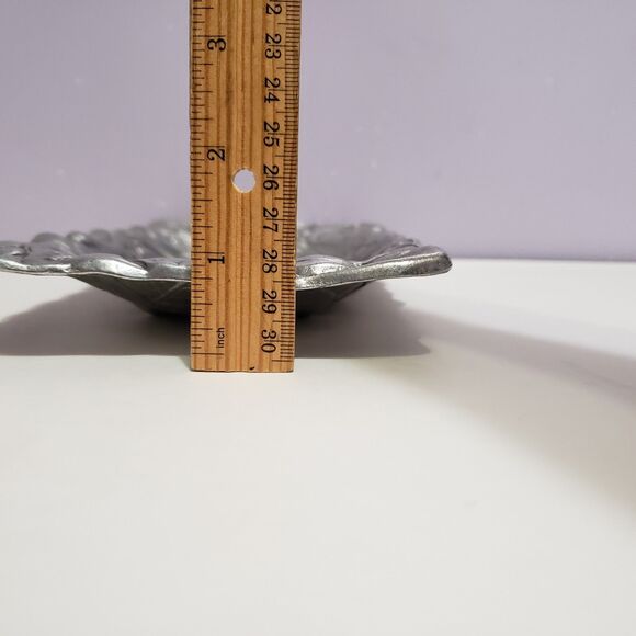 King Arthurs Court Lily Pattern Serving Candy Dinner Tray 1q"×5.5"×1" - Picture 9 of 9